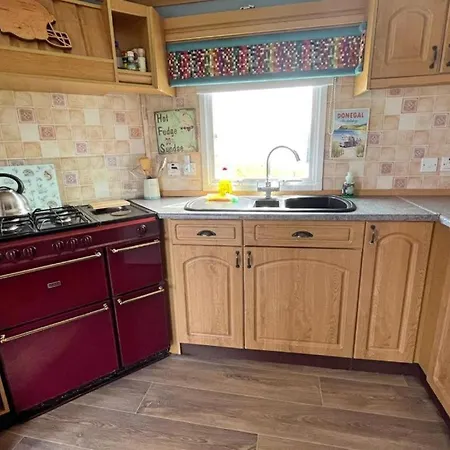 بيت للعطل Inishowen Oceanview Retreat *
